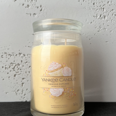 YANCEE CANDLE ŚWIECA  Vanilla Cupcake 576g